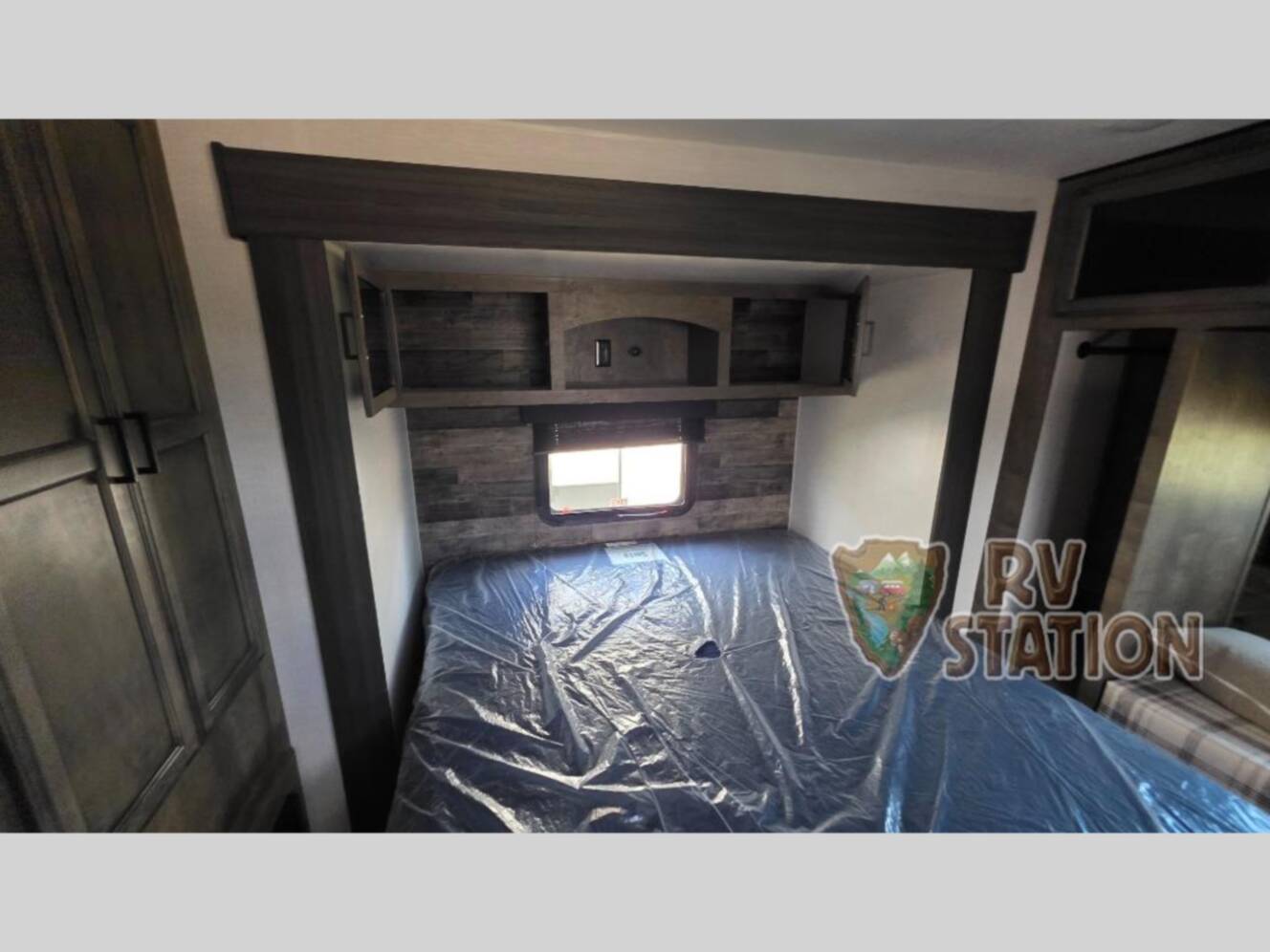 A photo of this 2023 Venture Rv SportTrek Touring Edition STT343VIK