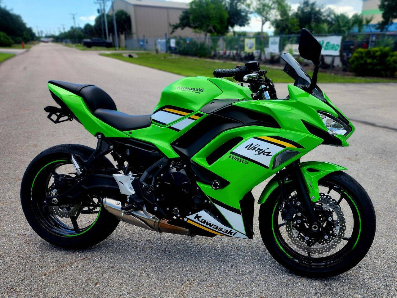 2025 Kawasaki EX650 ABS ABS in Fort Myers, FL