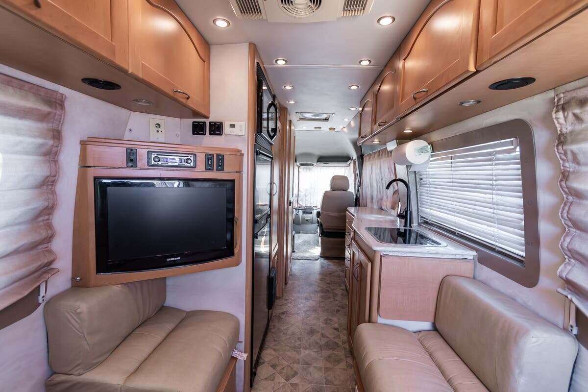 2010 Pleasure-Way Plateau TS 245 in alvarado TX