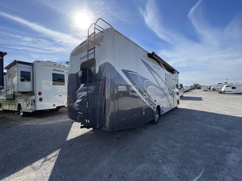 2023 Thor Motor Coach Hurricane 29M in franklin KY