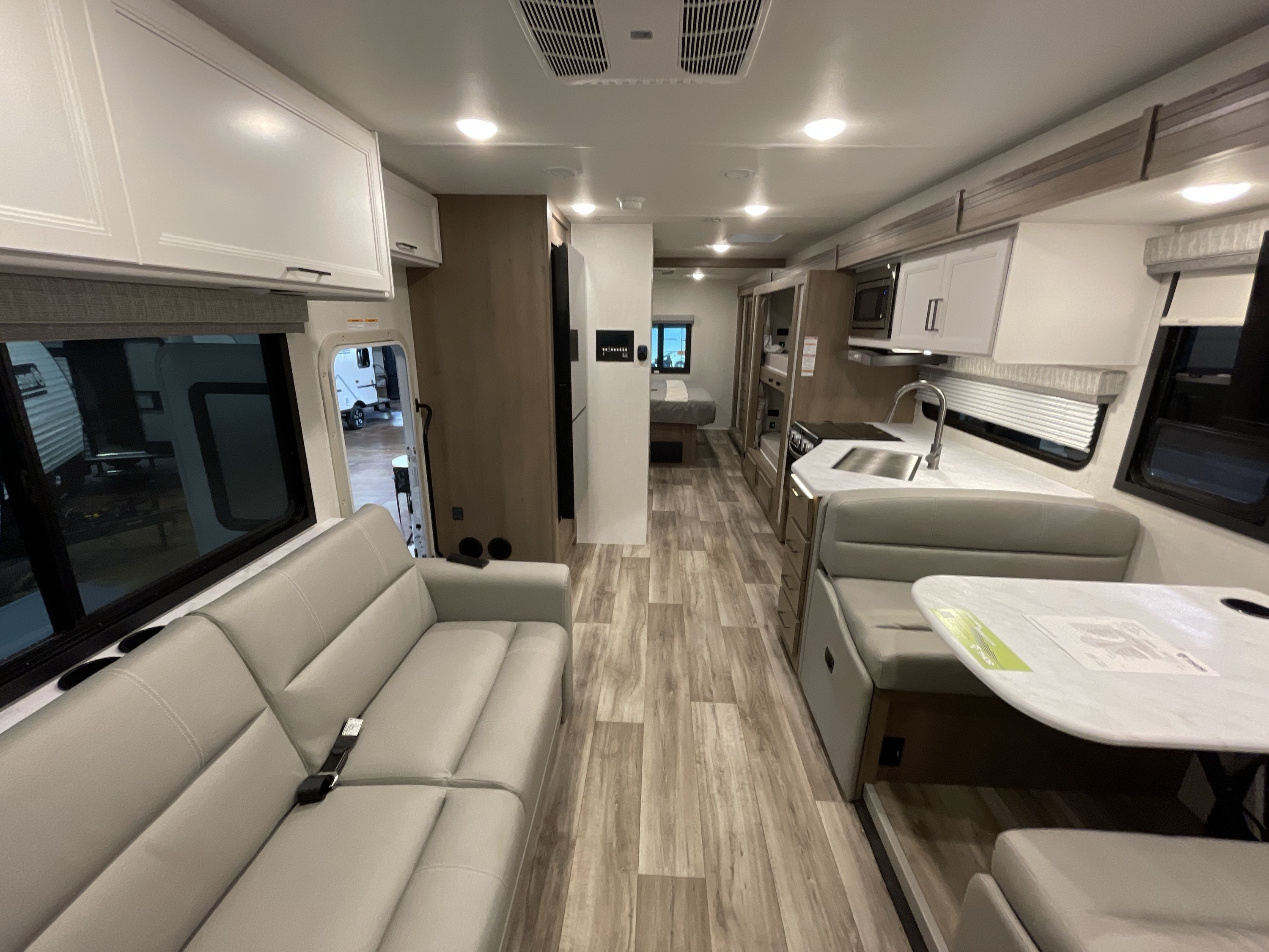 2027 Thor FREEDOM TRAVELER A32 in summerfield FL