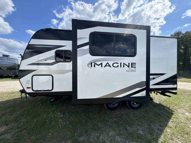 2023 Grand Design IMAGINE XLS 17MKE RV