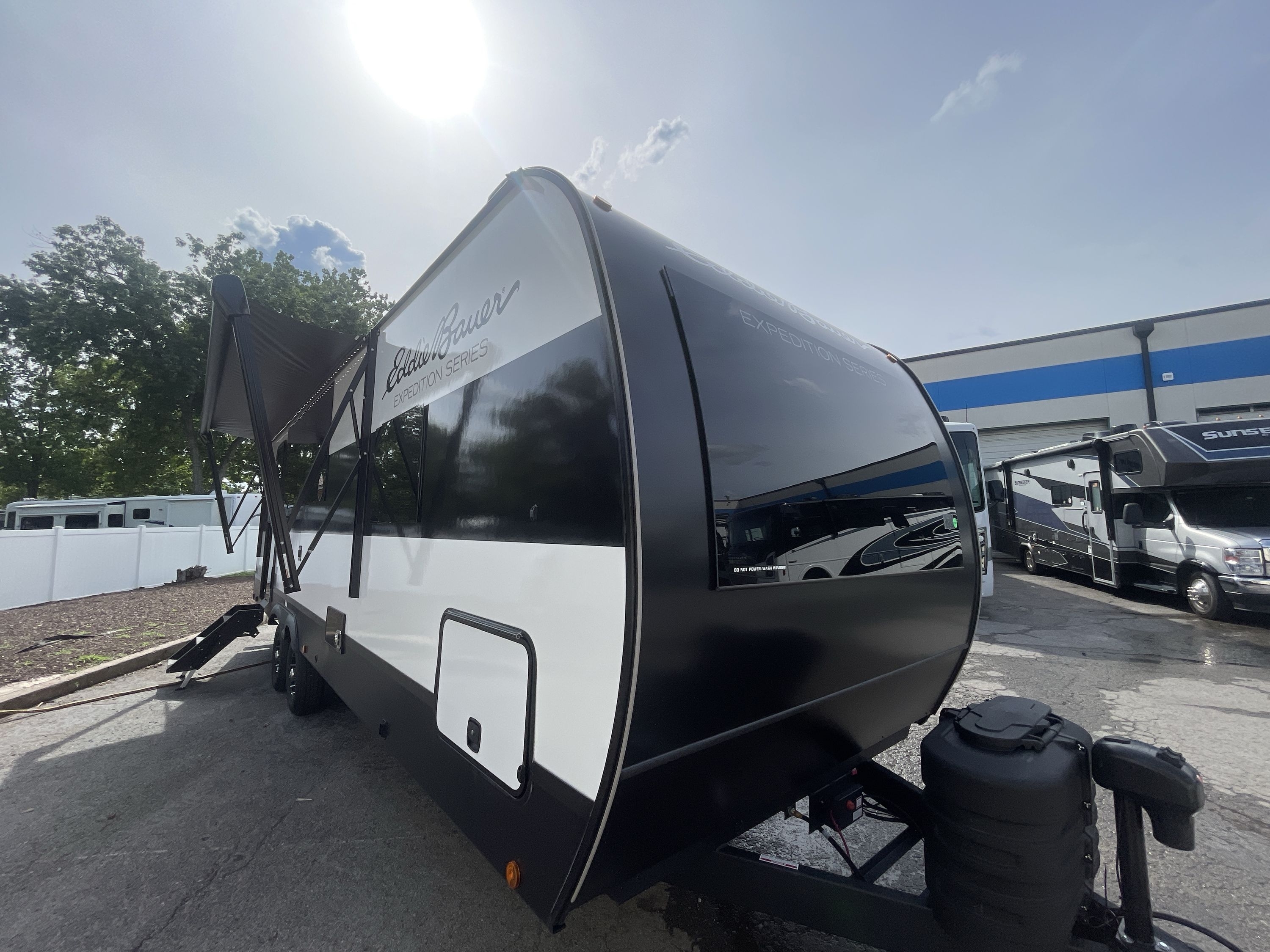 2027 Dutchmen EDDIE BAUER EXPEDITION 265RB in nashville TN