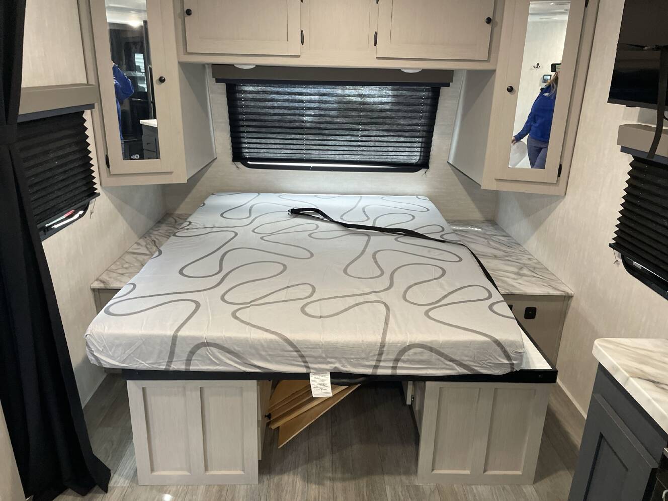 A photo of this 2025 Coachmen APEX ULTRA-LITE 188RBST