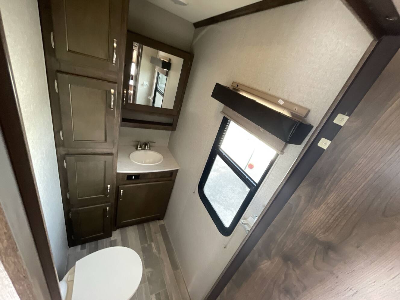 A photo of this 2019 Dutchmen ASTORIA 3123BHF