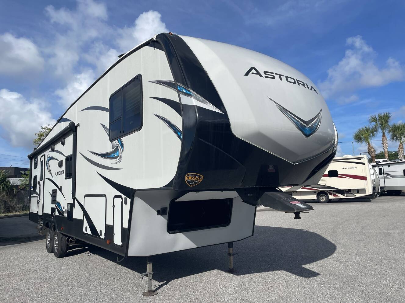 A photo of this 2019 Dutchmen ASTORIA 3123BHF