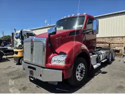 2022 KENWORTH T880