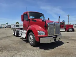 2022 KENWORTH T880