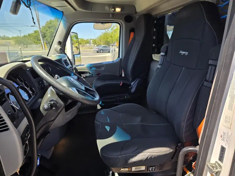 2022 PETERBILT 579