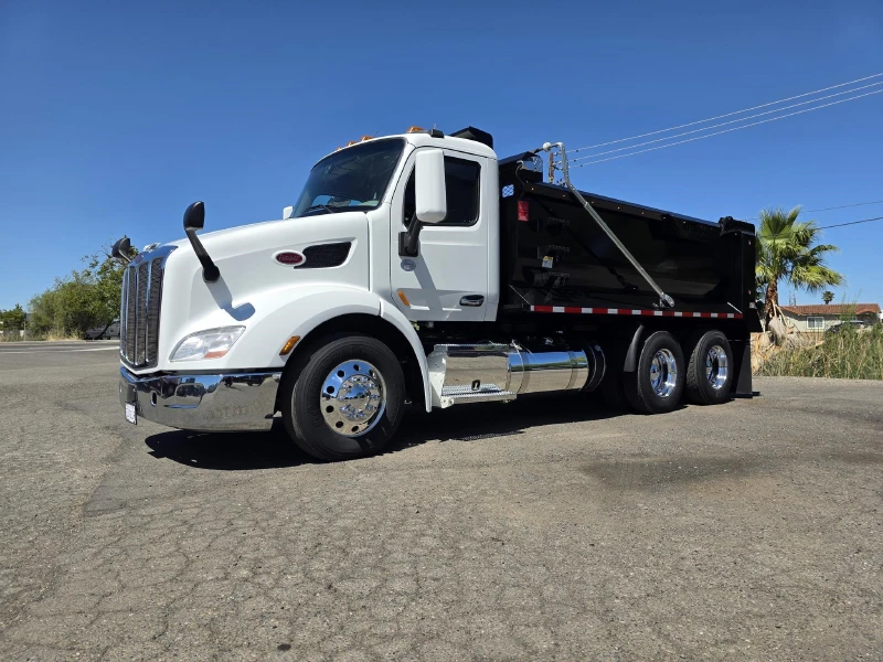 2022 PETERBILT 579