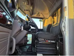 2015 PETERBILT 389