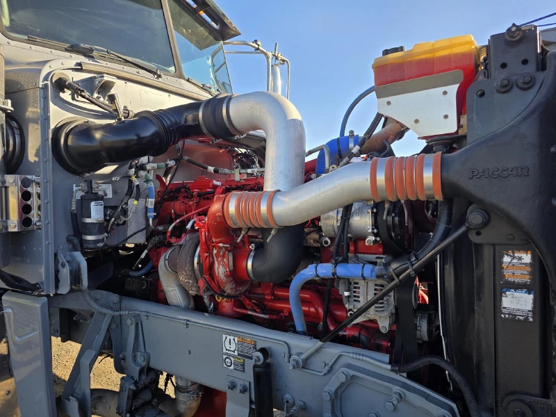 2015 PETERBILT 389