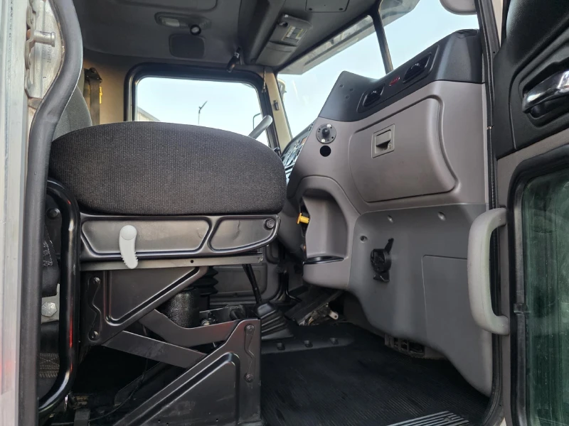 2015 PETERBILT 389