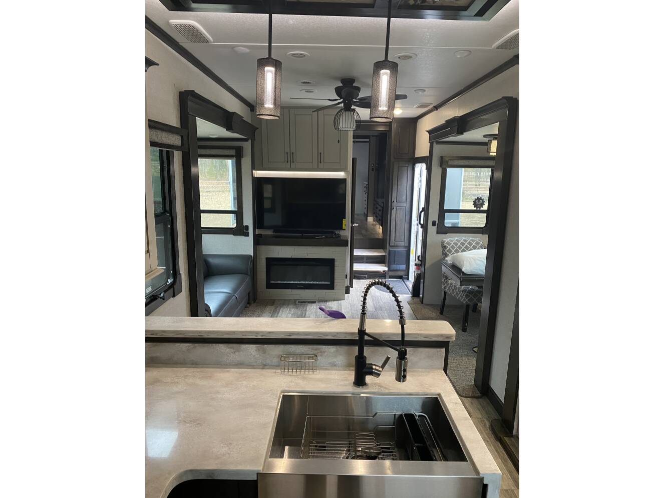A photo of this 2020 Redwood REDWOOD 4001LK