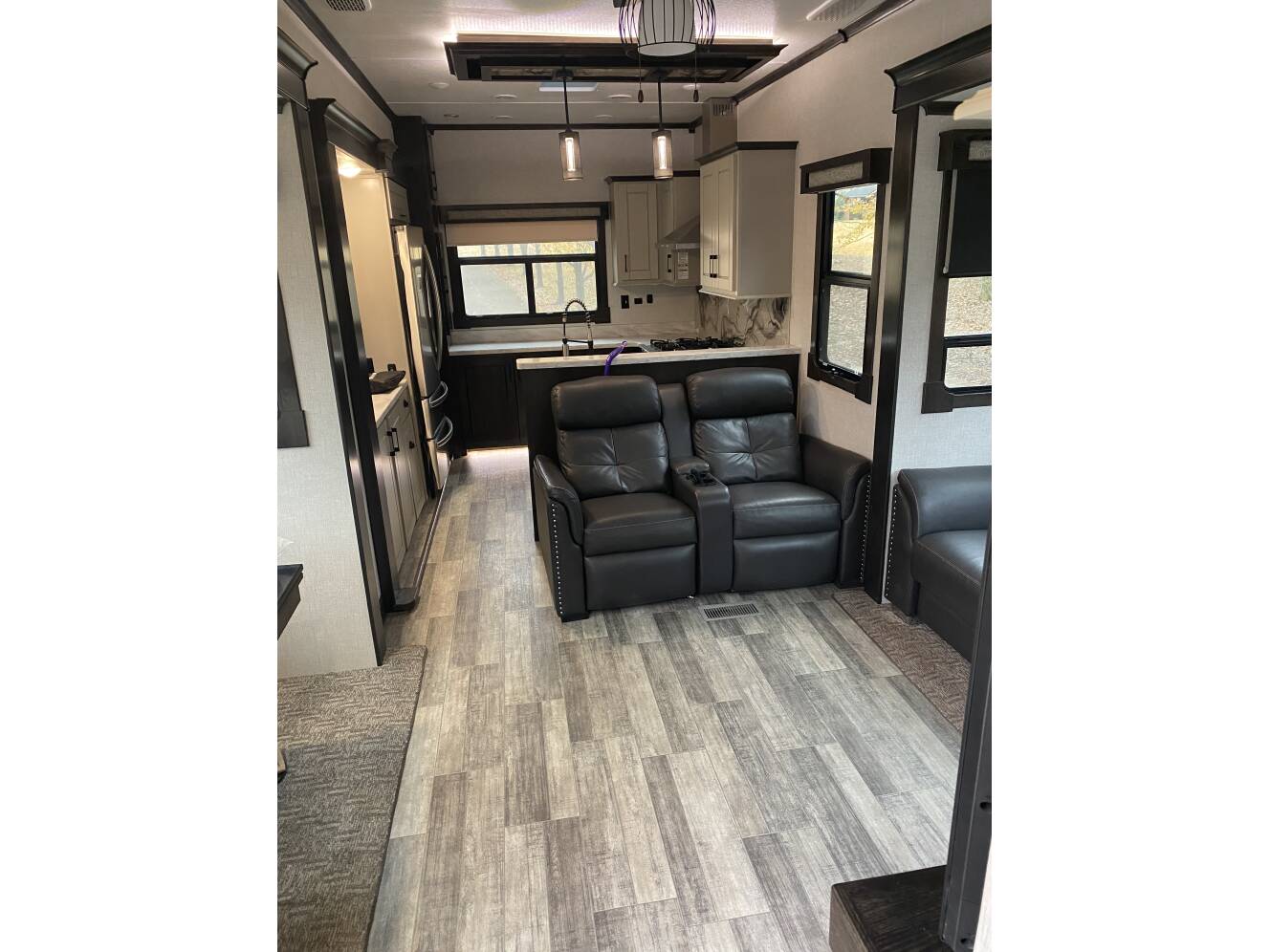 A photo of this 2020 Redwood REDWOOD 4001LK