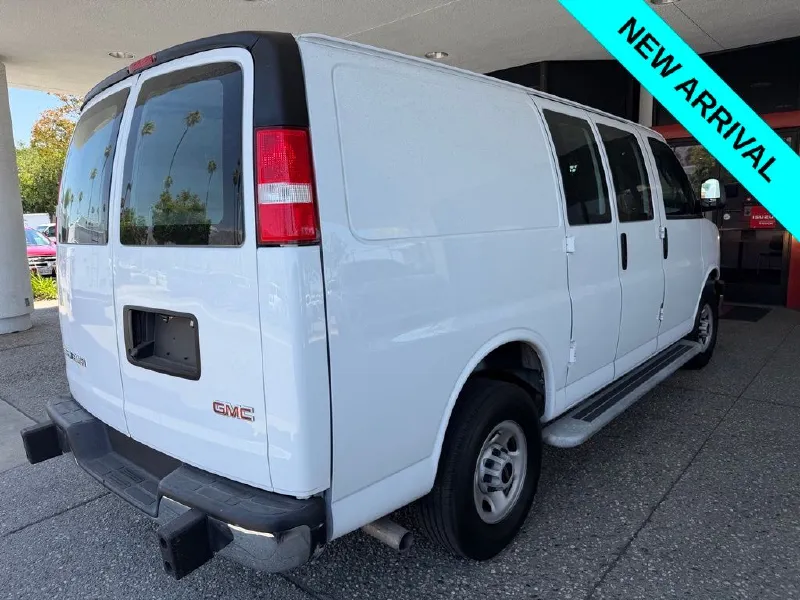 2024 GMC SAVANA
