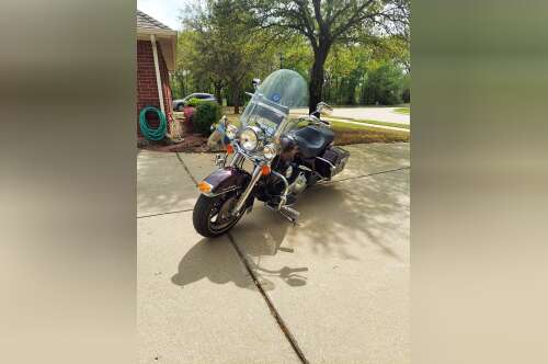 2005 Harley-Davidson ROAD KING FLHR in corinth TX