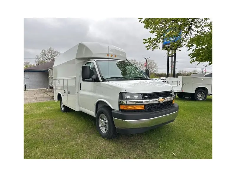 2026 CHEVROLET Express 3500