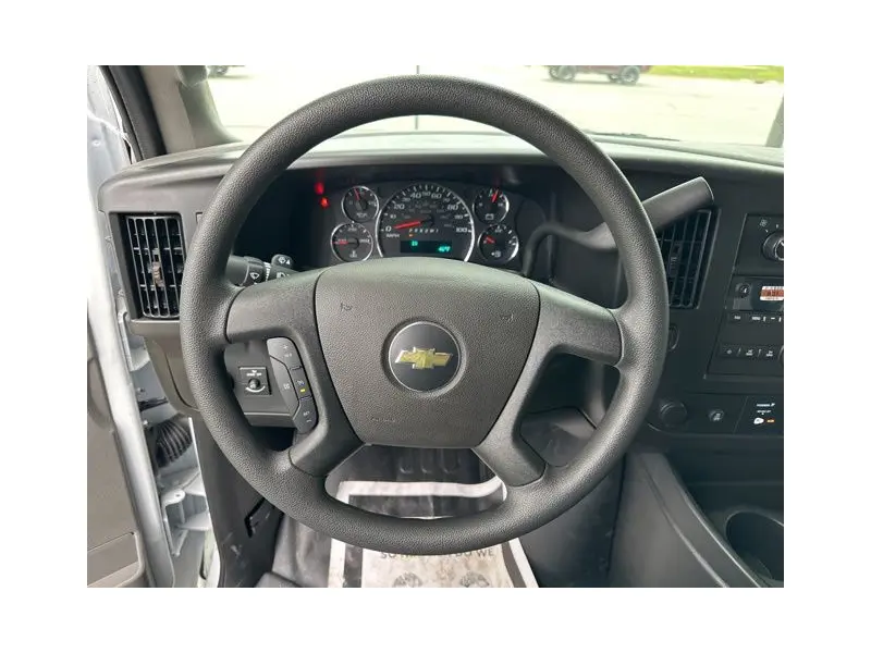 2026 CHEVROLET Express 3500