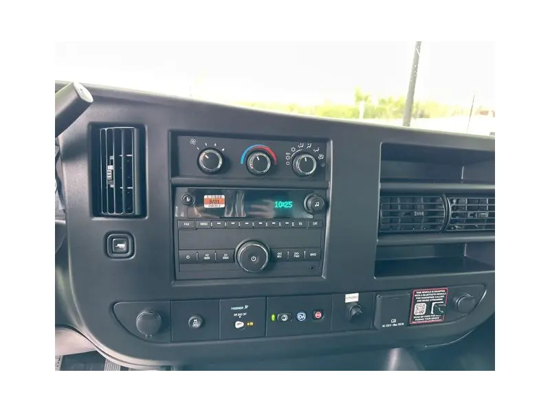 2026 CHEVROLET Express 3500