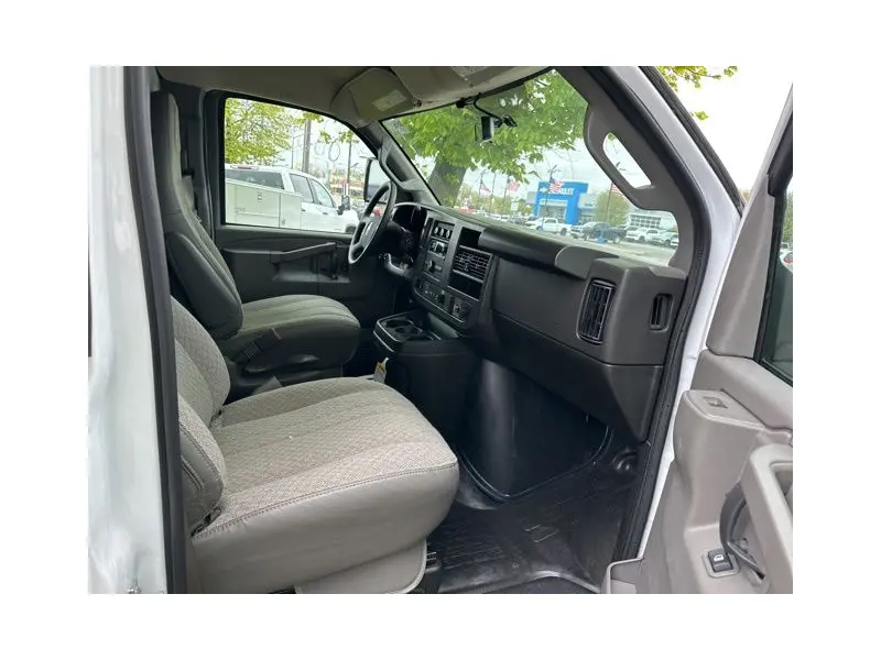 2026 CHEVROLET Express 3500