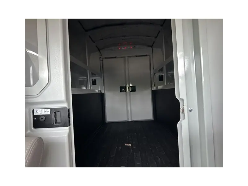 2026 CHEVROLET Express 3500