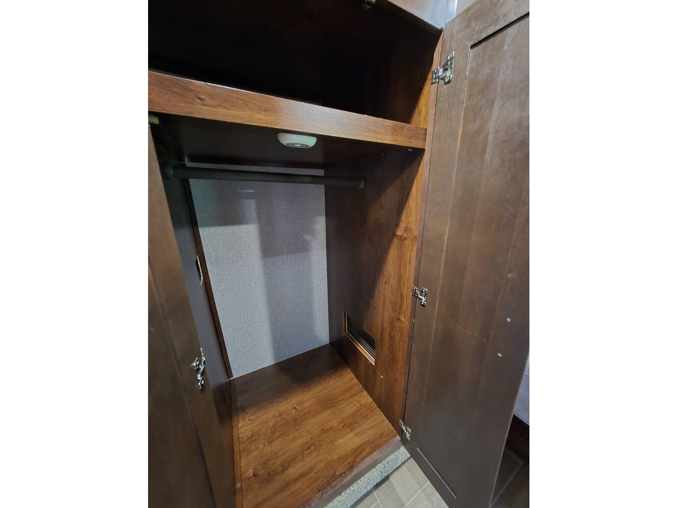 A photo of this 2019 Jayco PINNACLE 36SSWS