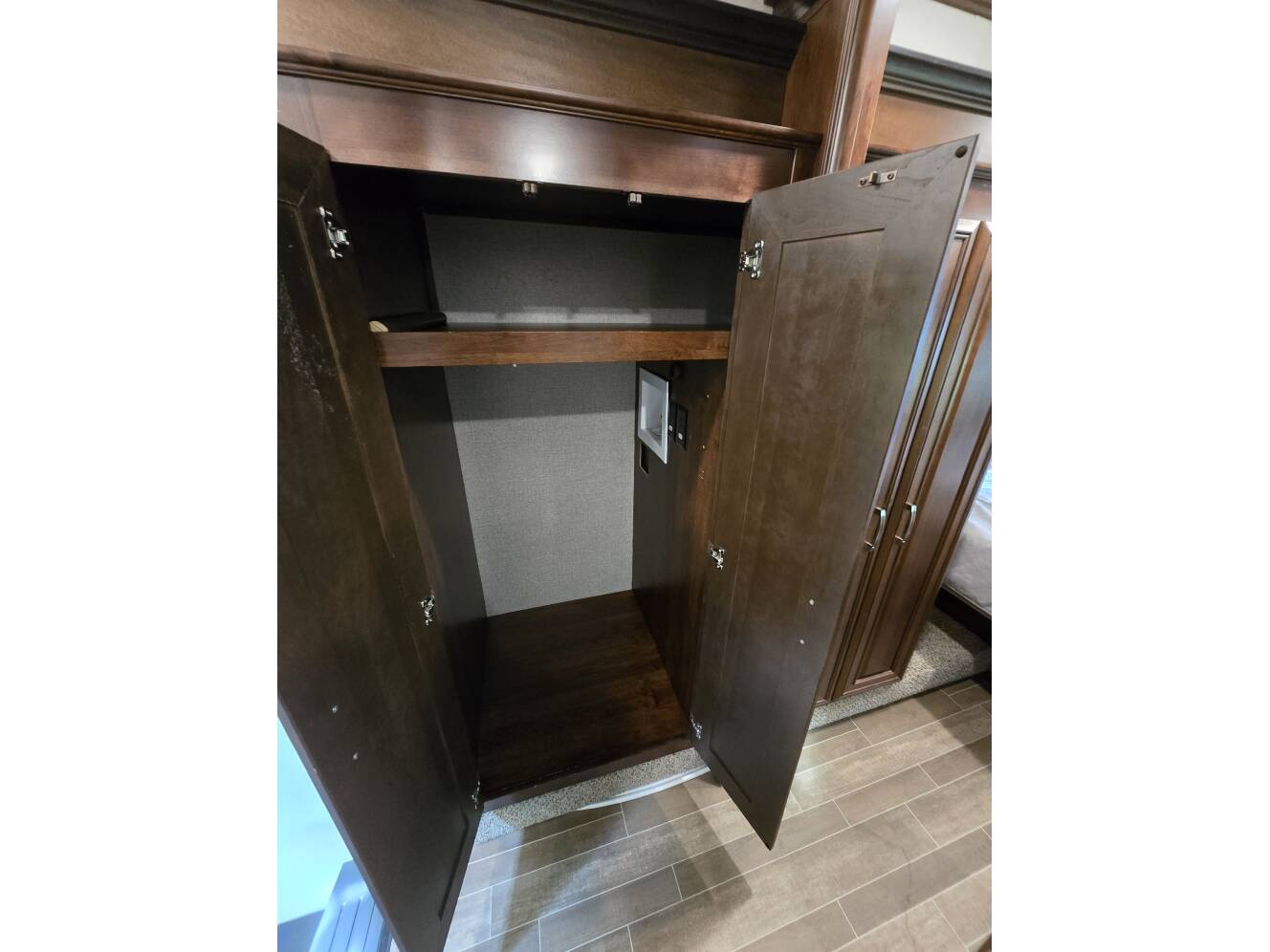 A photo of this 2019 Jayco PINNACLE 36SSWS