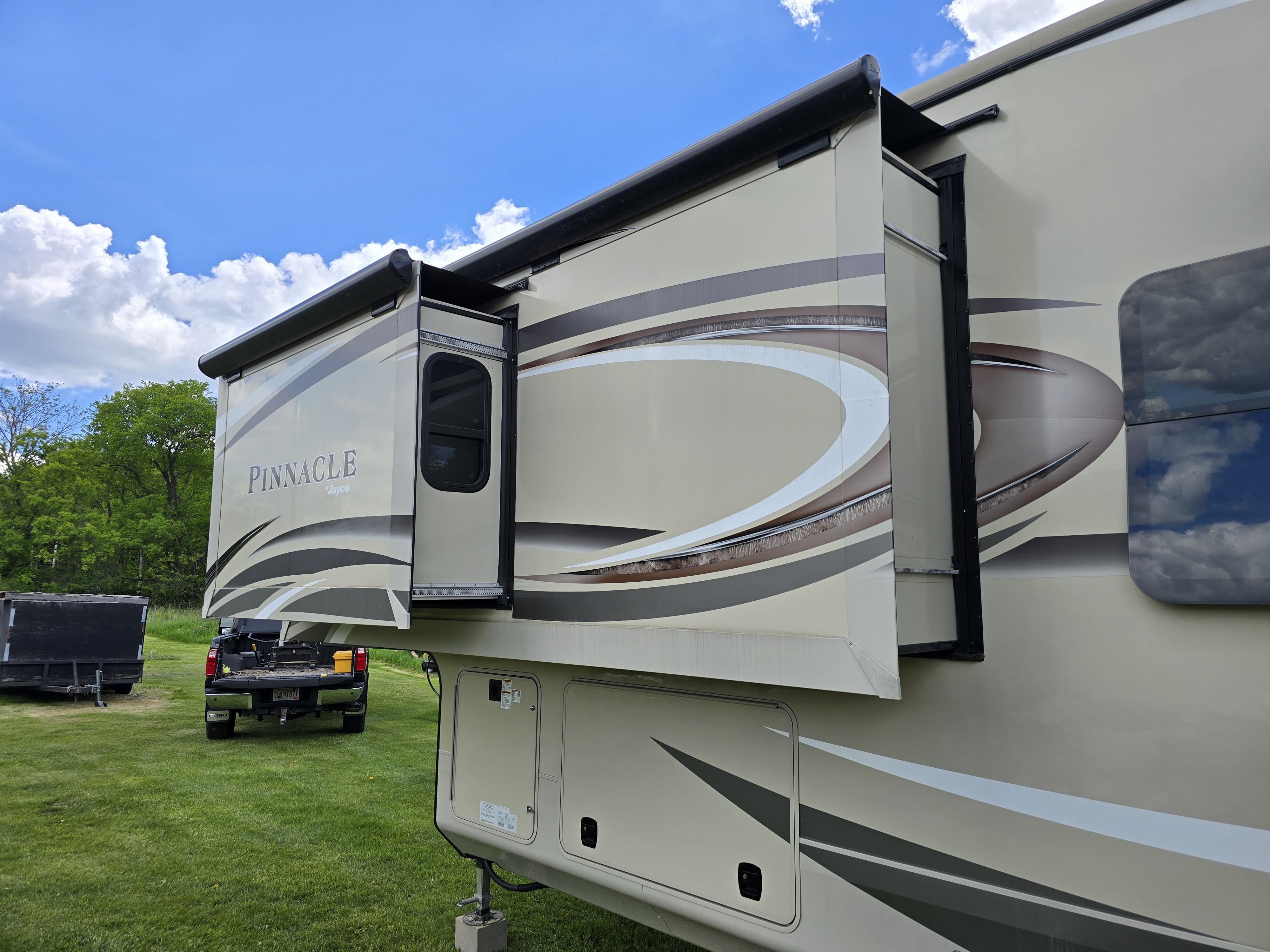 2019 Jayco PINNACLE 36SSWS in glenwood city WI