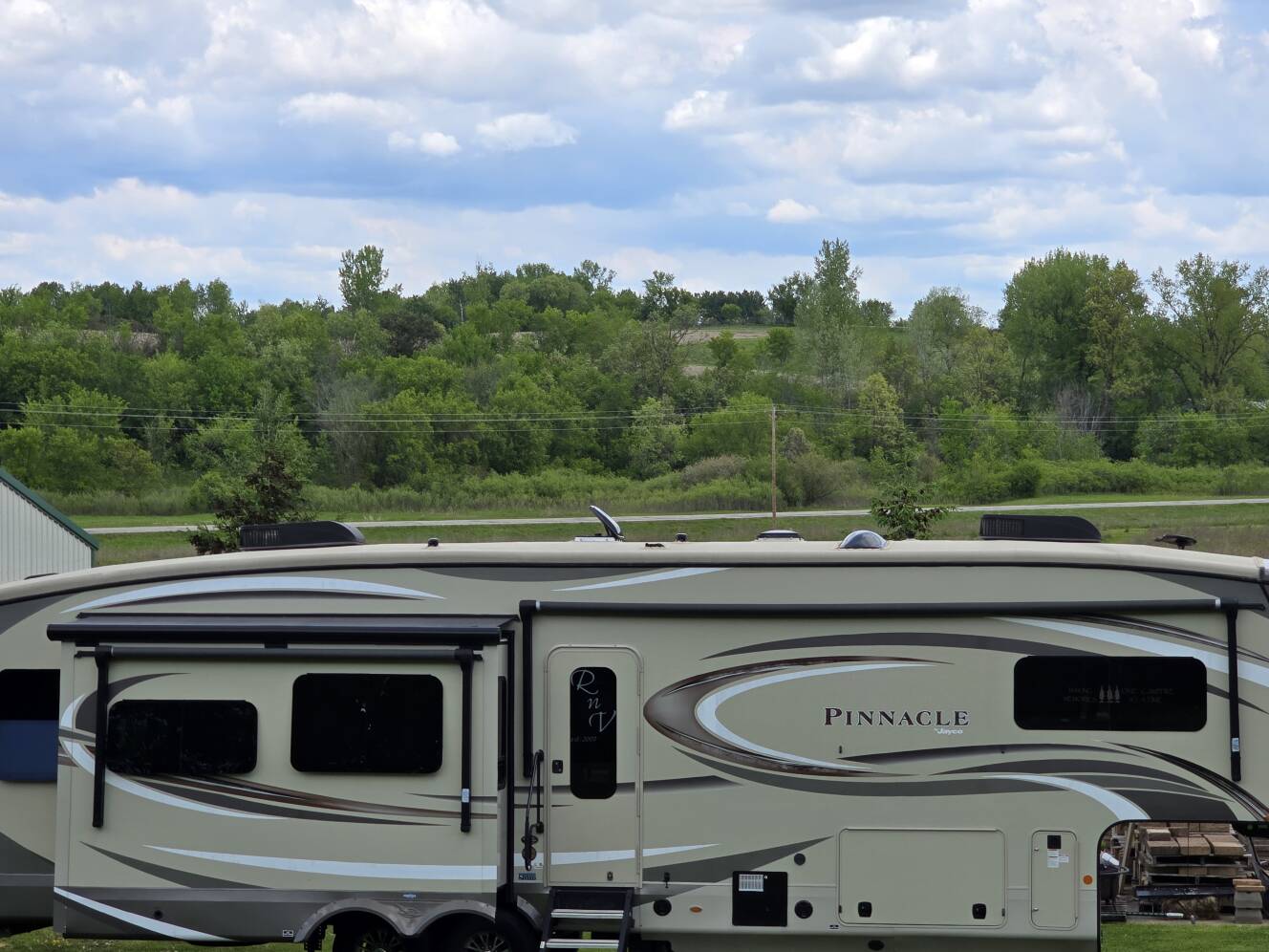 A photo of this 2019 Jayco PINNACLE 36SSWS