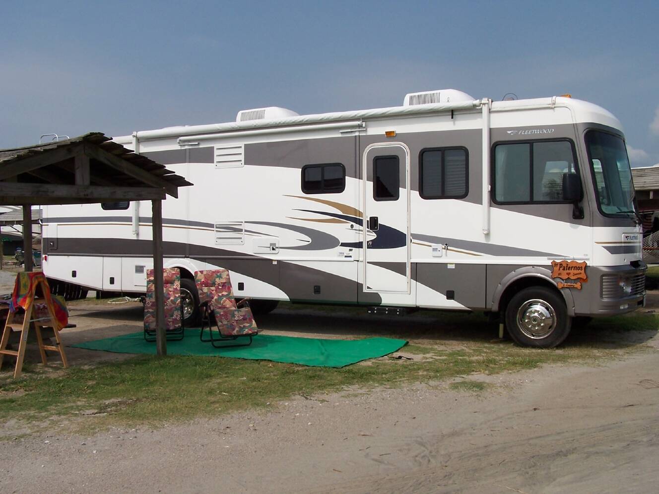 A photo of this 2005 Fleetwood STORM 34F