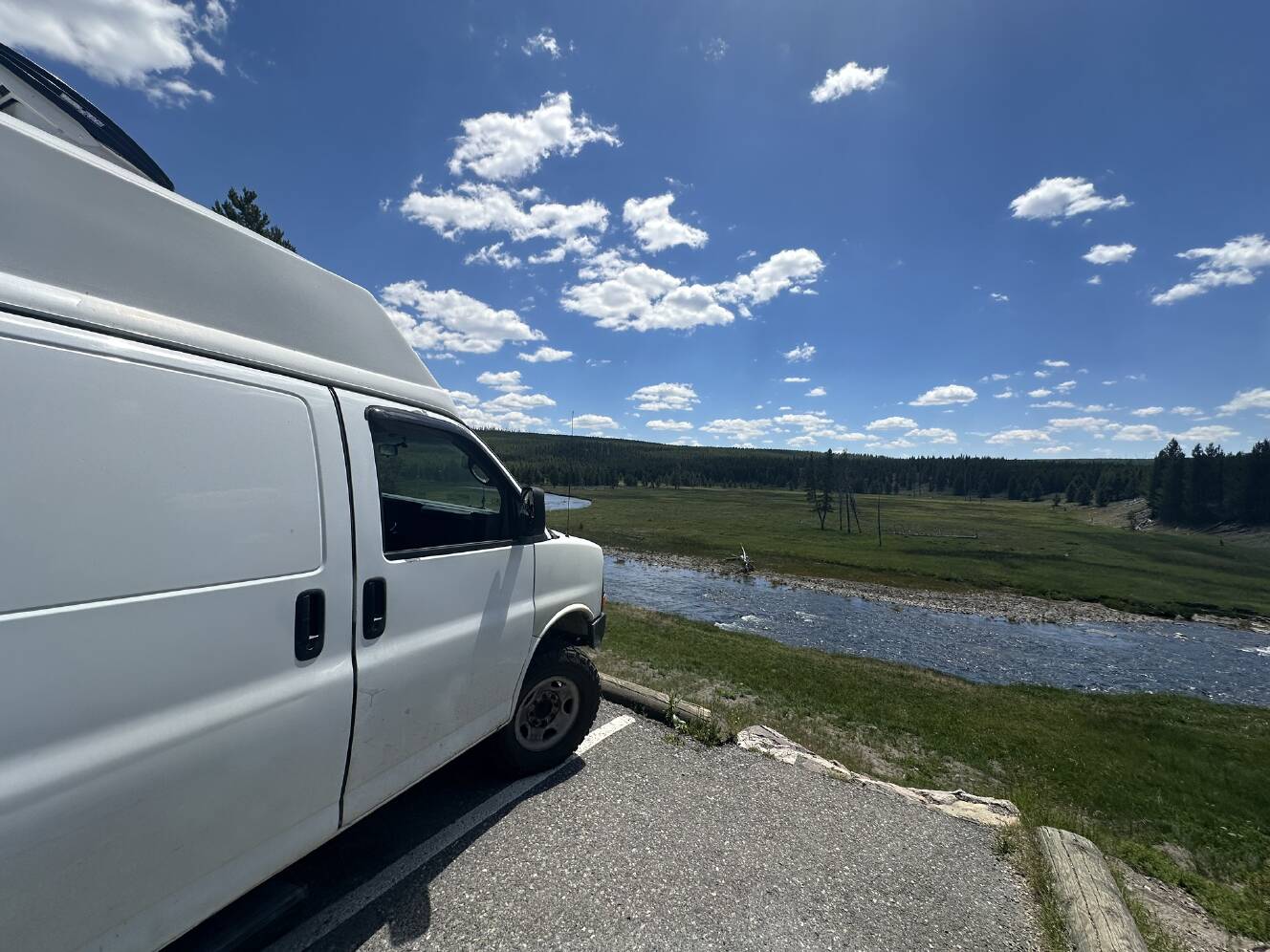 A photo of this 2022 Airstream CARAVEL 16RB