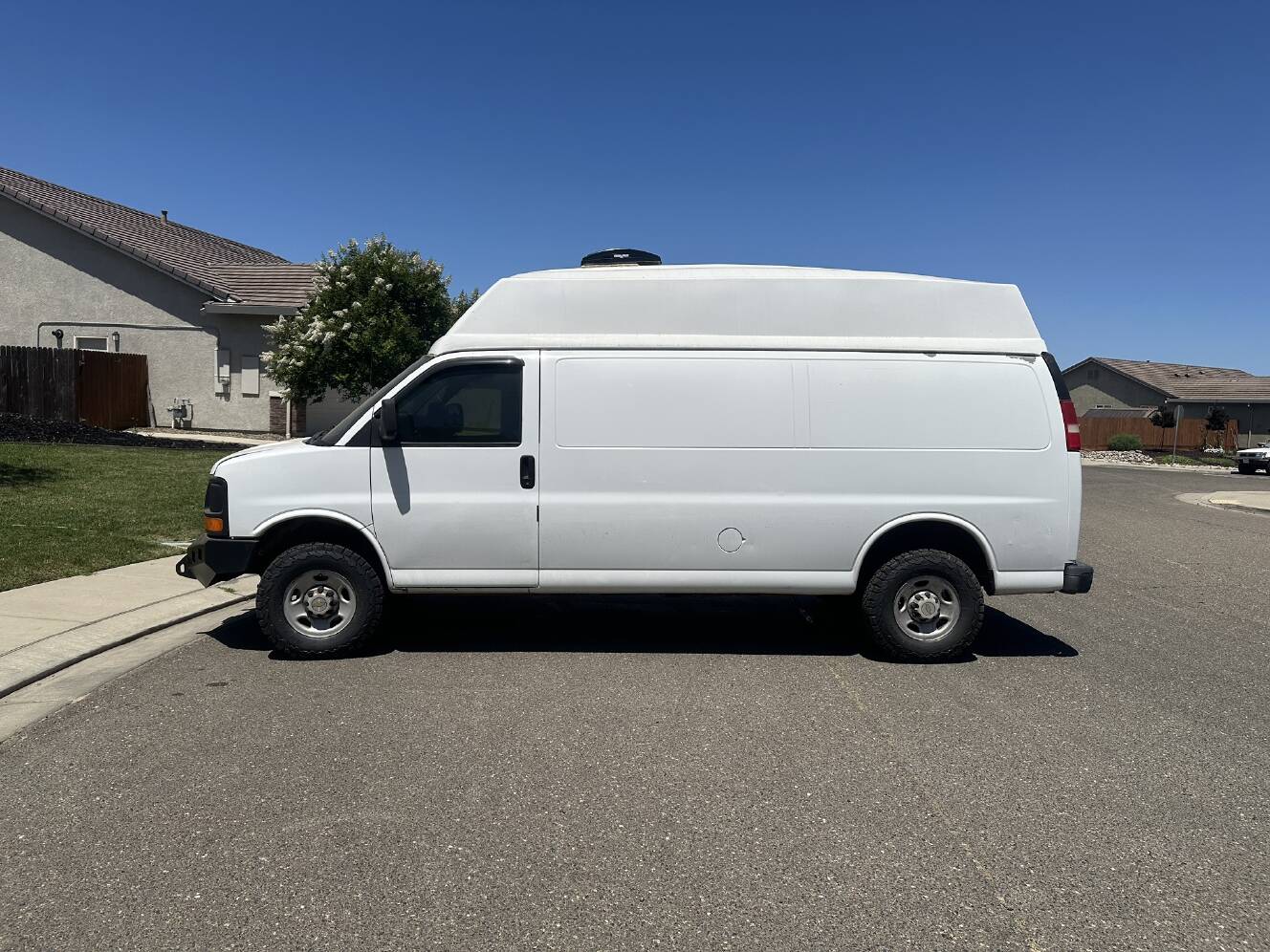 A photo of this 2022 Airstream CARAVEL 16RB