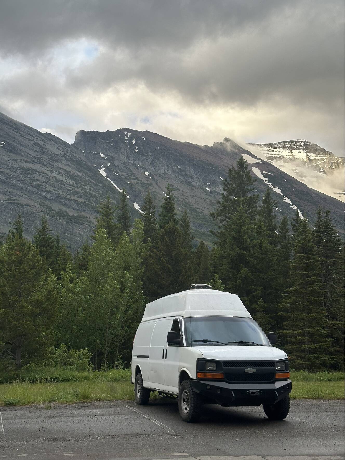 A photo of this 2022 Airstream CARAVEL 16RB