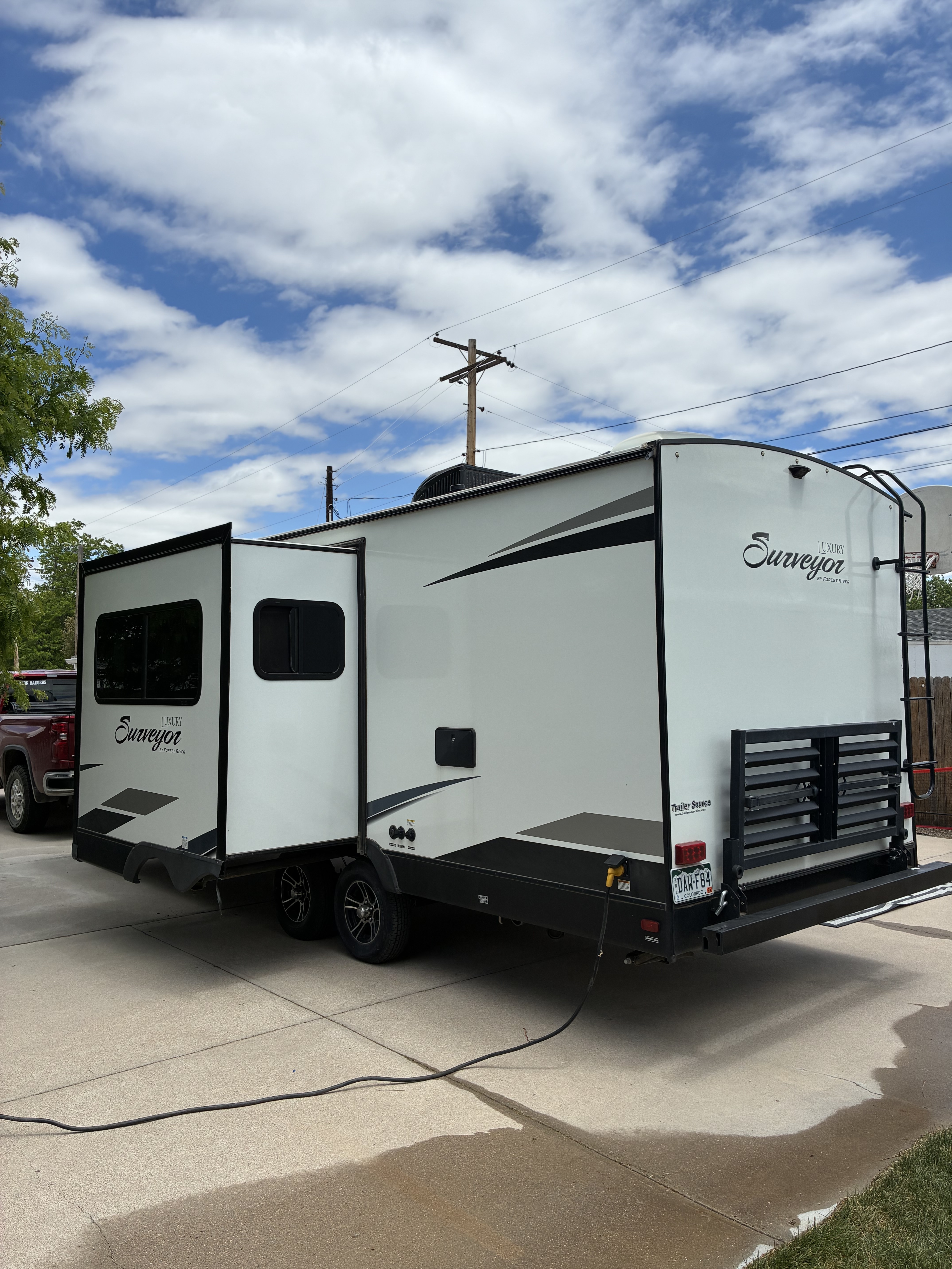 2020 Forest River SURVEYOR LUXURY 245BHS in limon CO