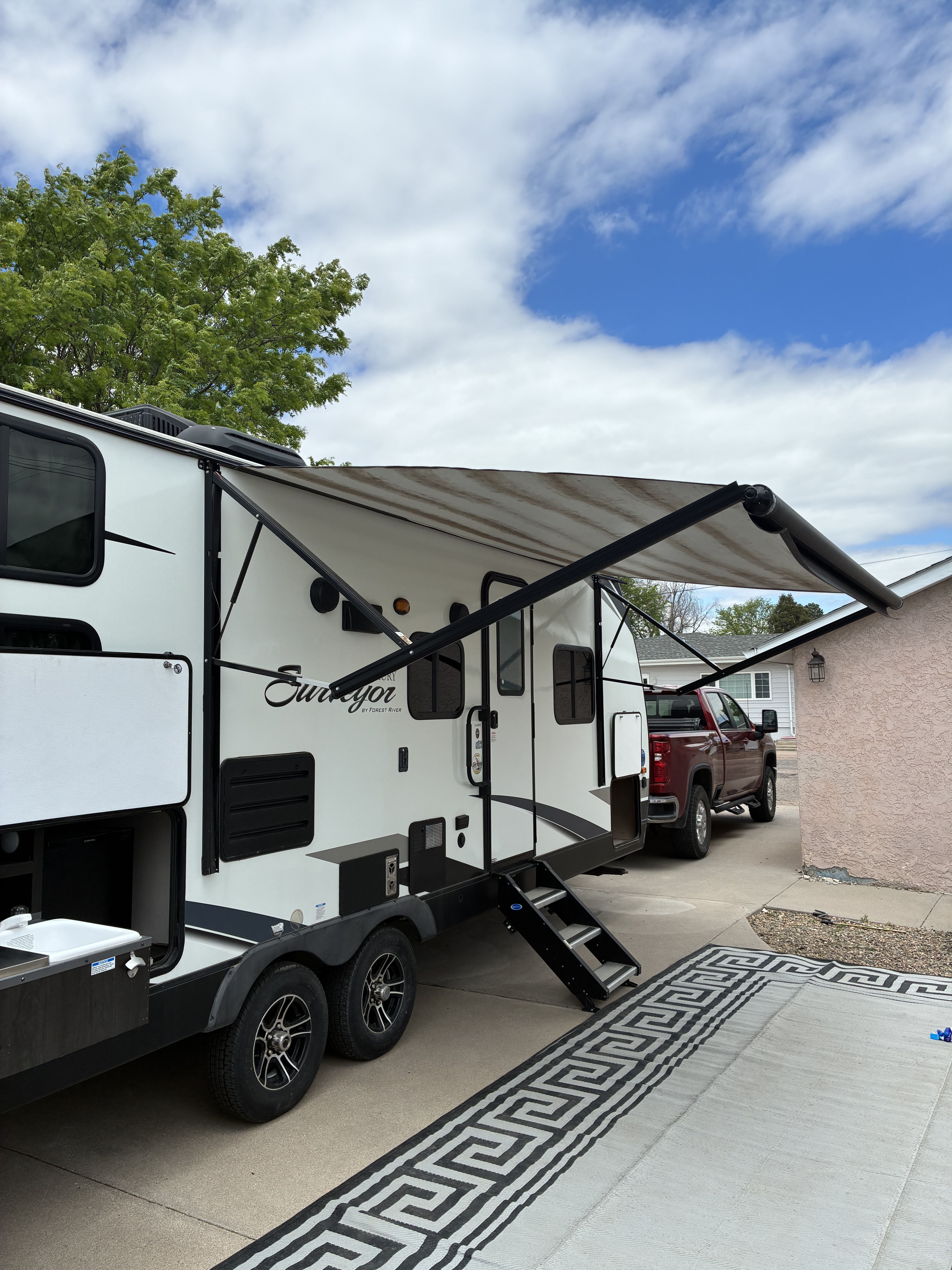 2020 Forest River SURVEYOR LUXURY 245BHS in limon CO