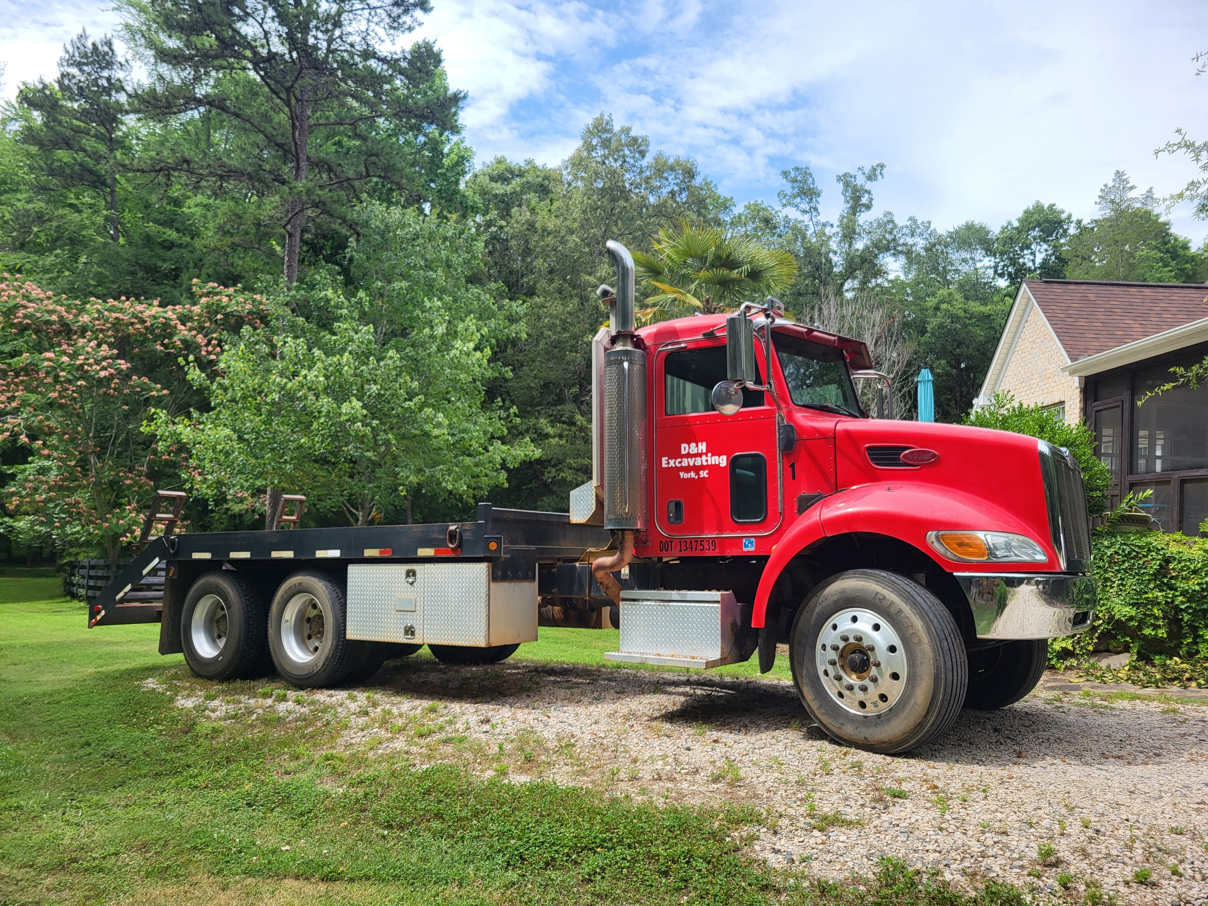 2007 PETERBILT 335 in York, SC