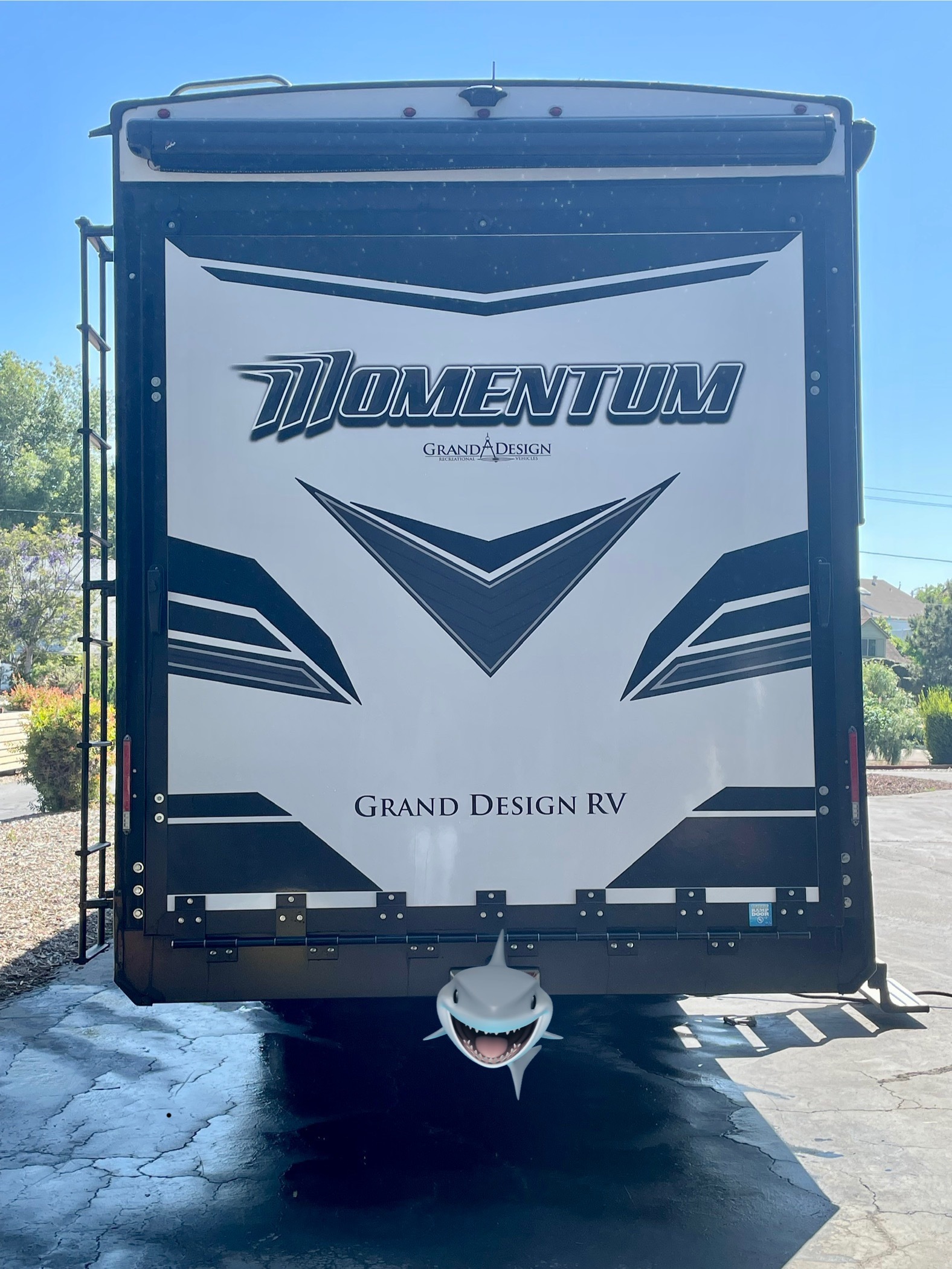 2021 Grand Design MOMENTUM 397TH in vista CA