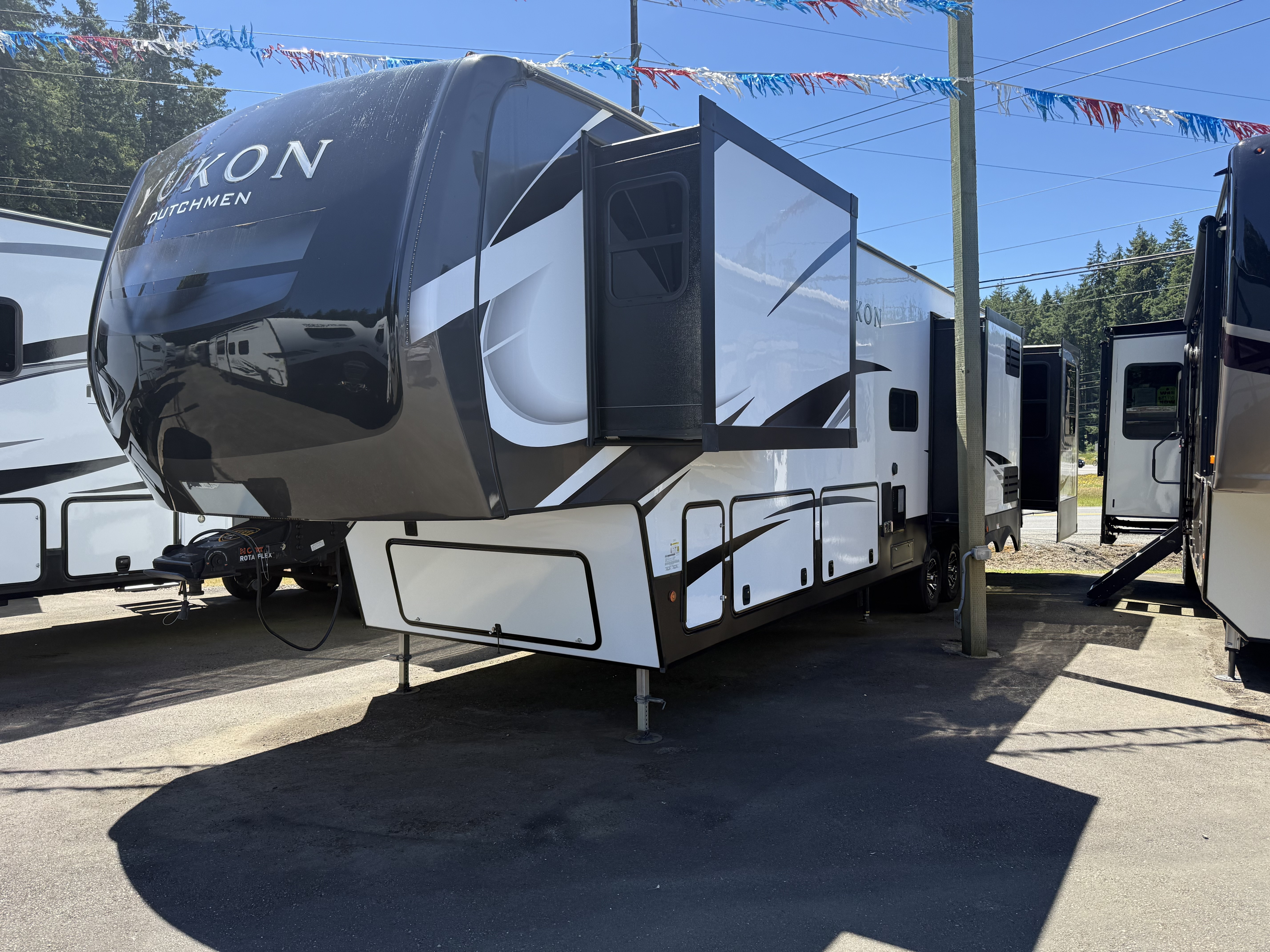 2022 Dutchmen YUKON 410RD in shelton WA