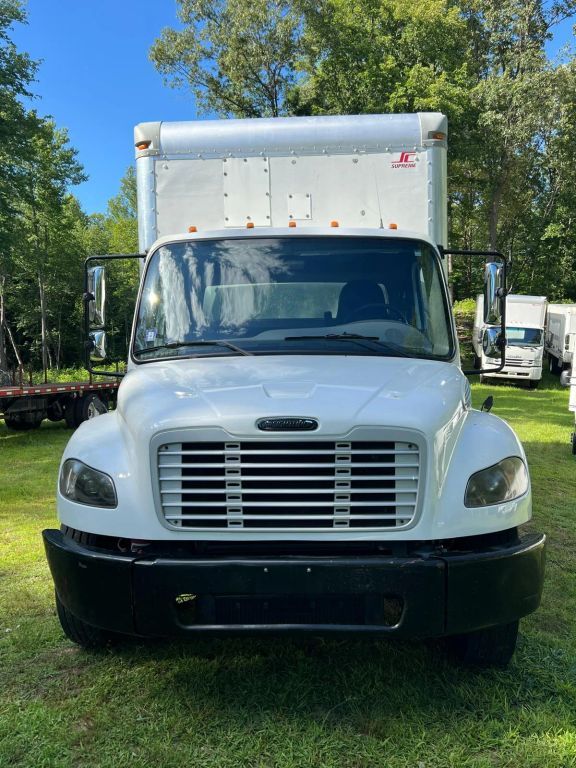2017 FREIGHTLINER BUSINESS CLASS M2 106 in Fredericksburg, VA
