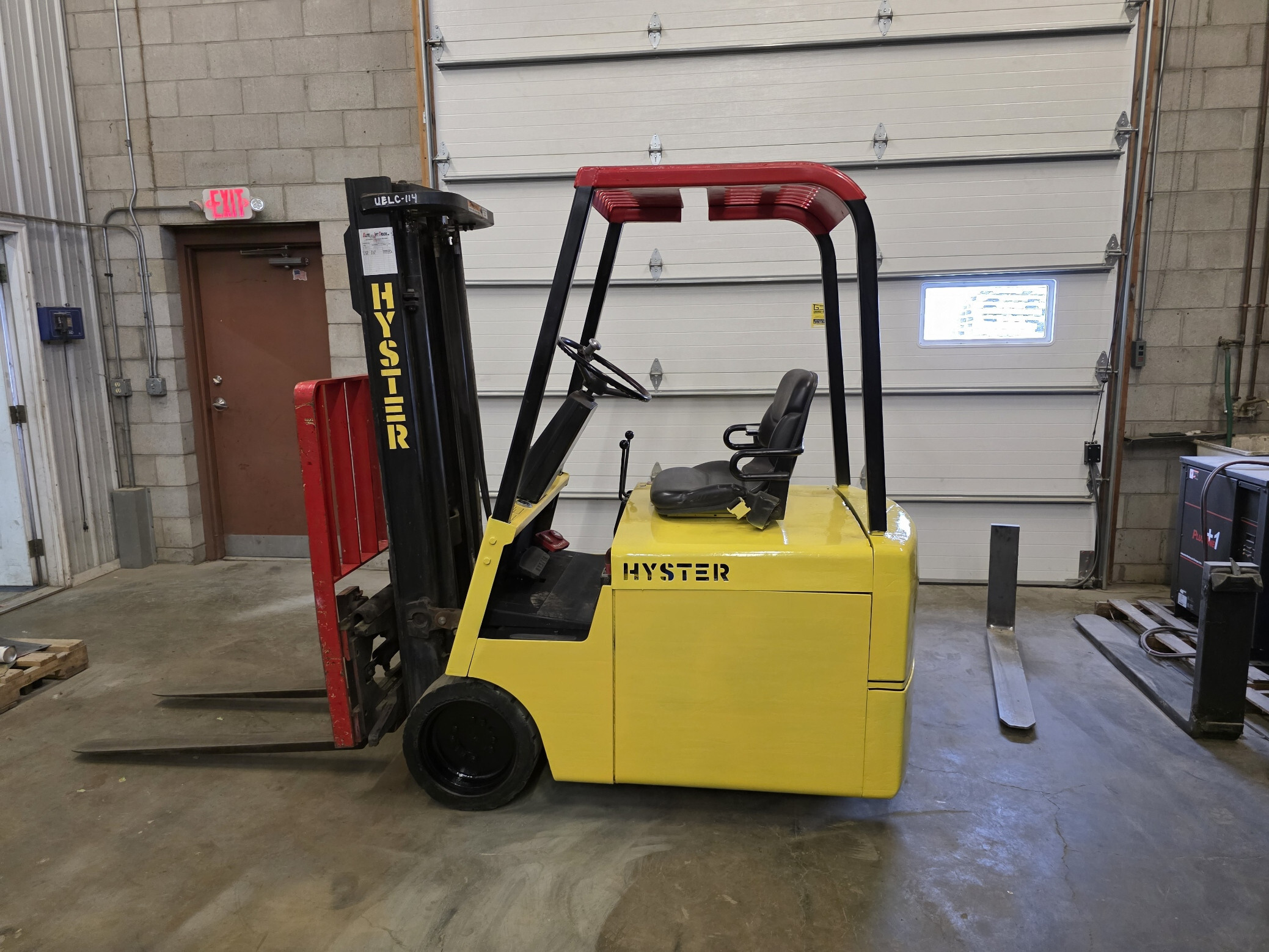 2000 Hyster J30BS in Anoka, MN
