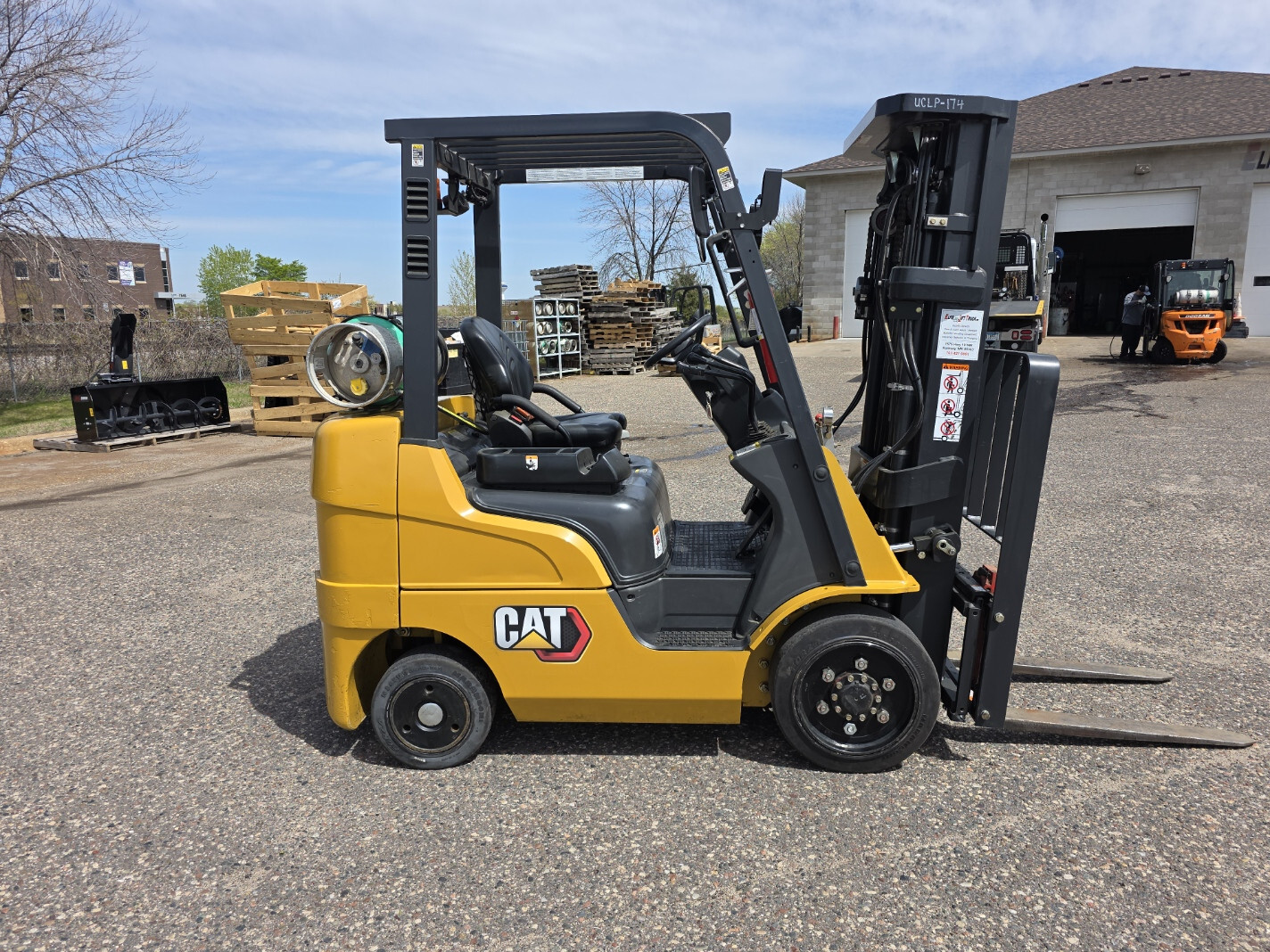 2022 CAT Lift Trucks 2C5000 in Anoka, MN