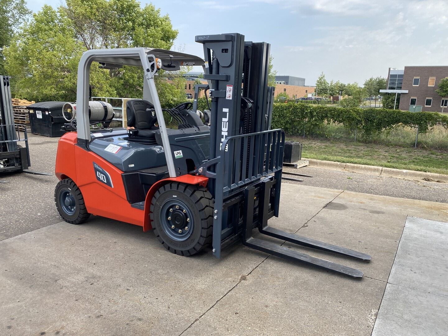 2023 Heli Americas 8000lb Pneumatic LP Forklift in Anoka, MN