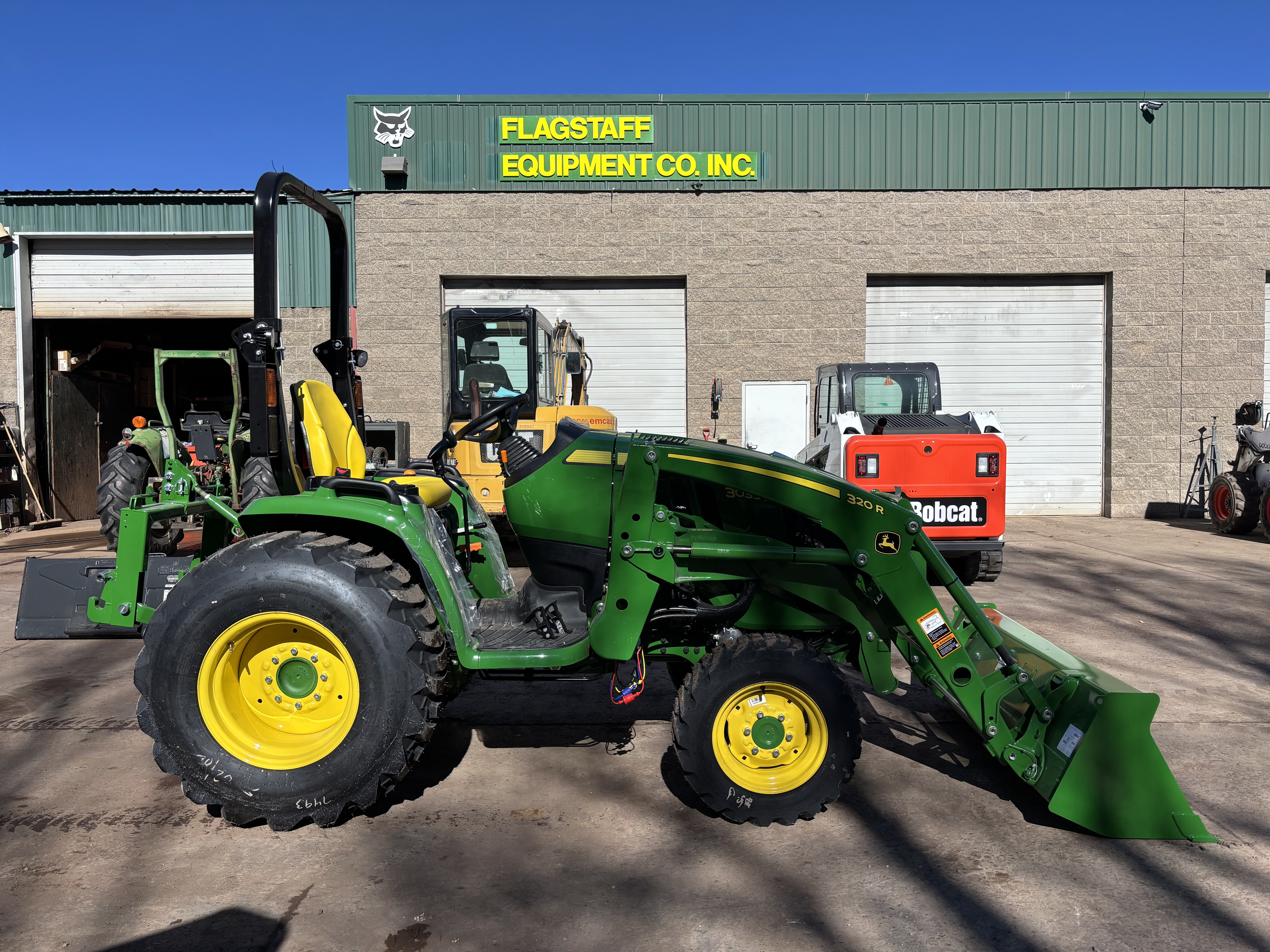 John Deere 3039R in Flagstaff, AZ