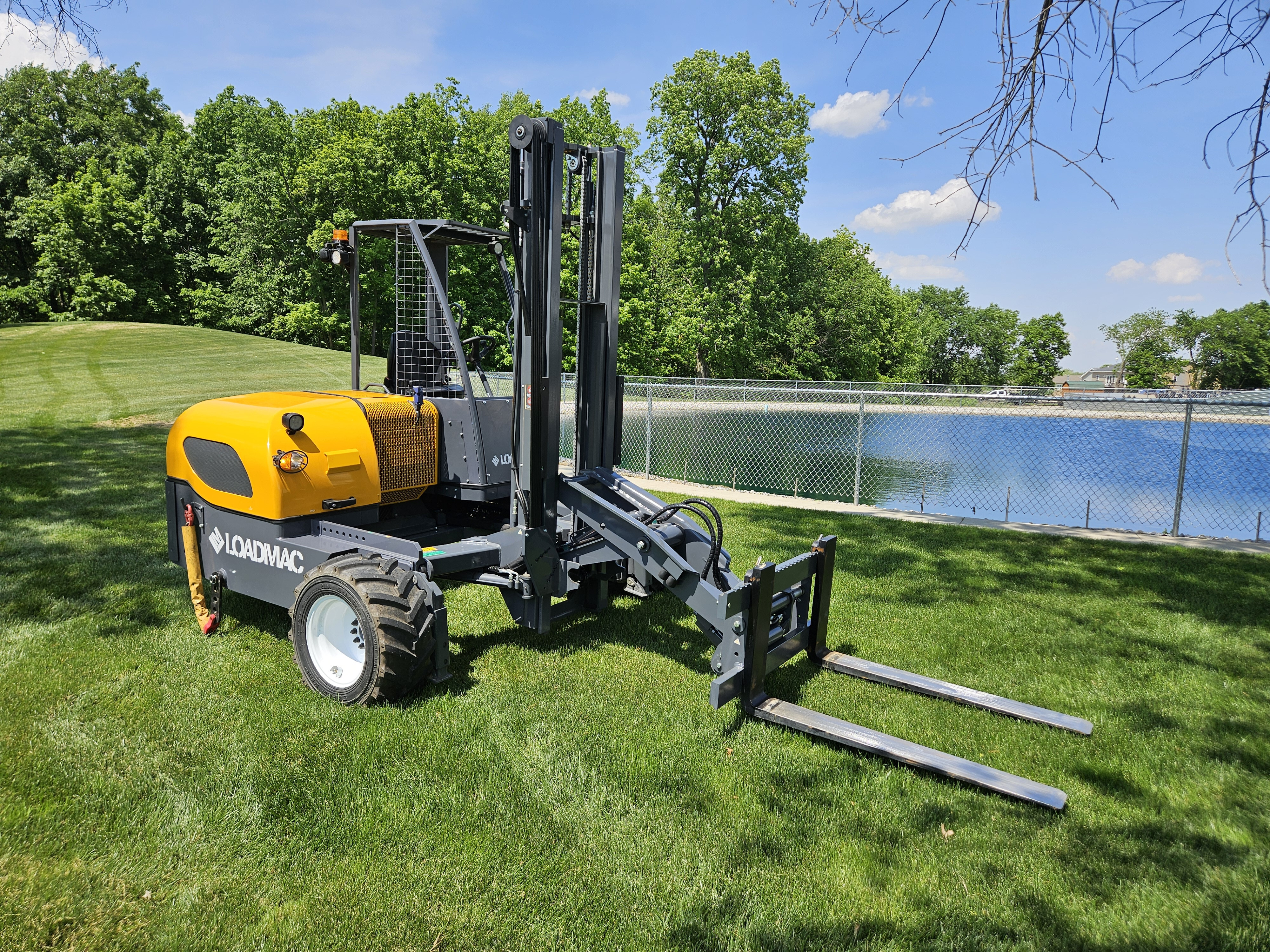 2024 Loadmac 855 4Way W/Extended Reach in Grabill, IN