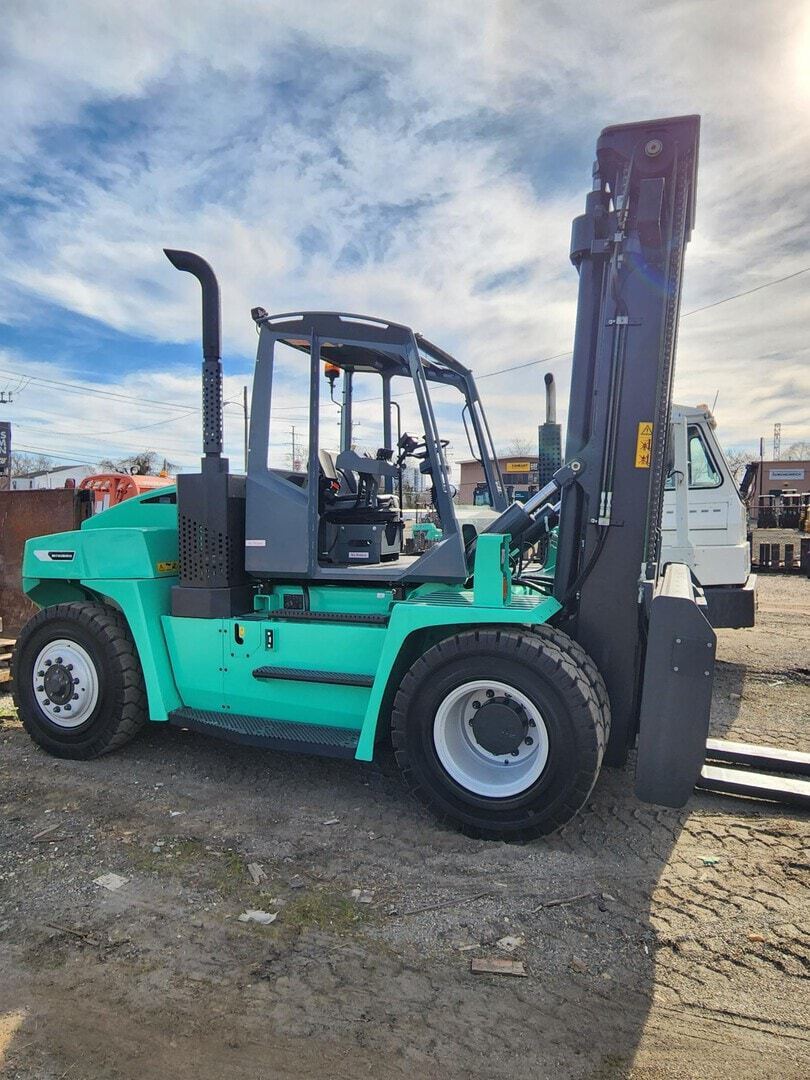 2022 Mitsubishi Forklift FD100N in Richmond, VA