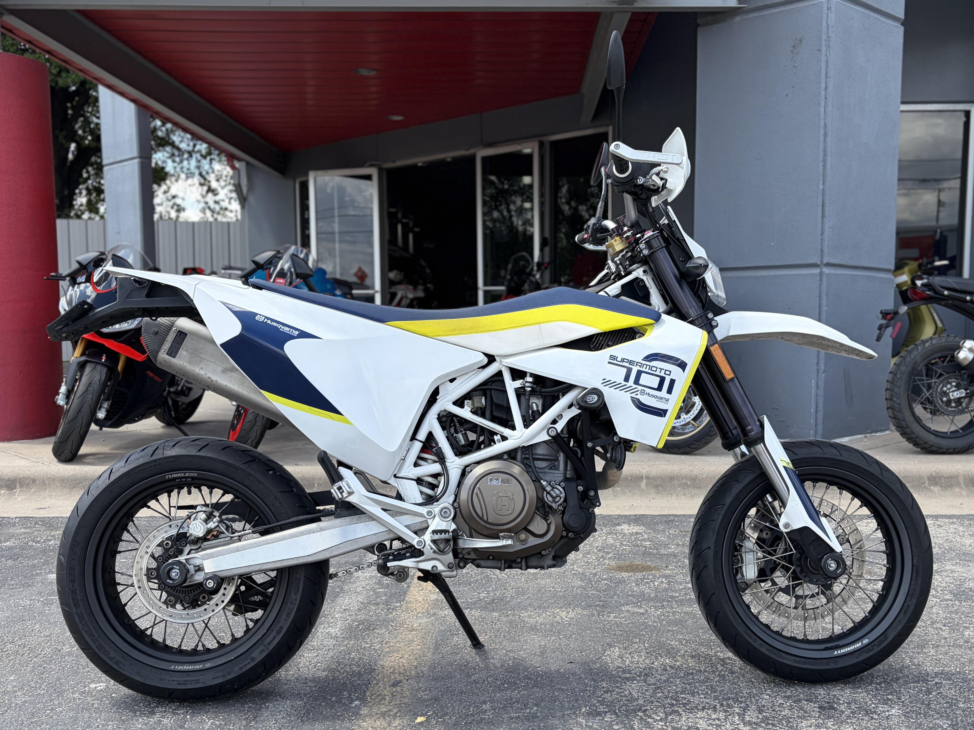 2018 Husqvarna Supermoto 701 701 in Austin, TX