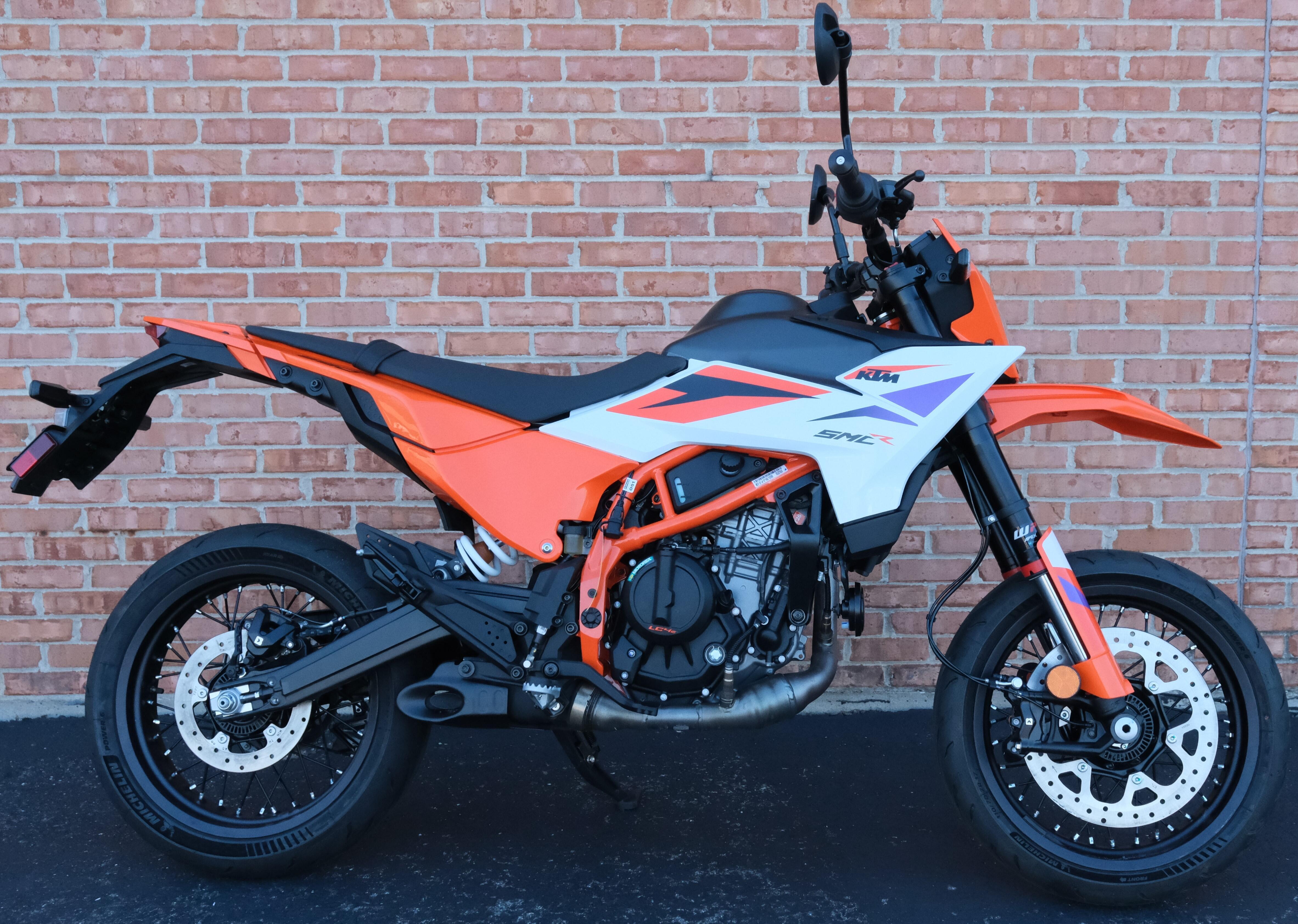 2025 KTM 390 SMC R 390 R in Villa Park, IL