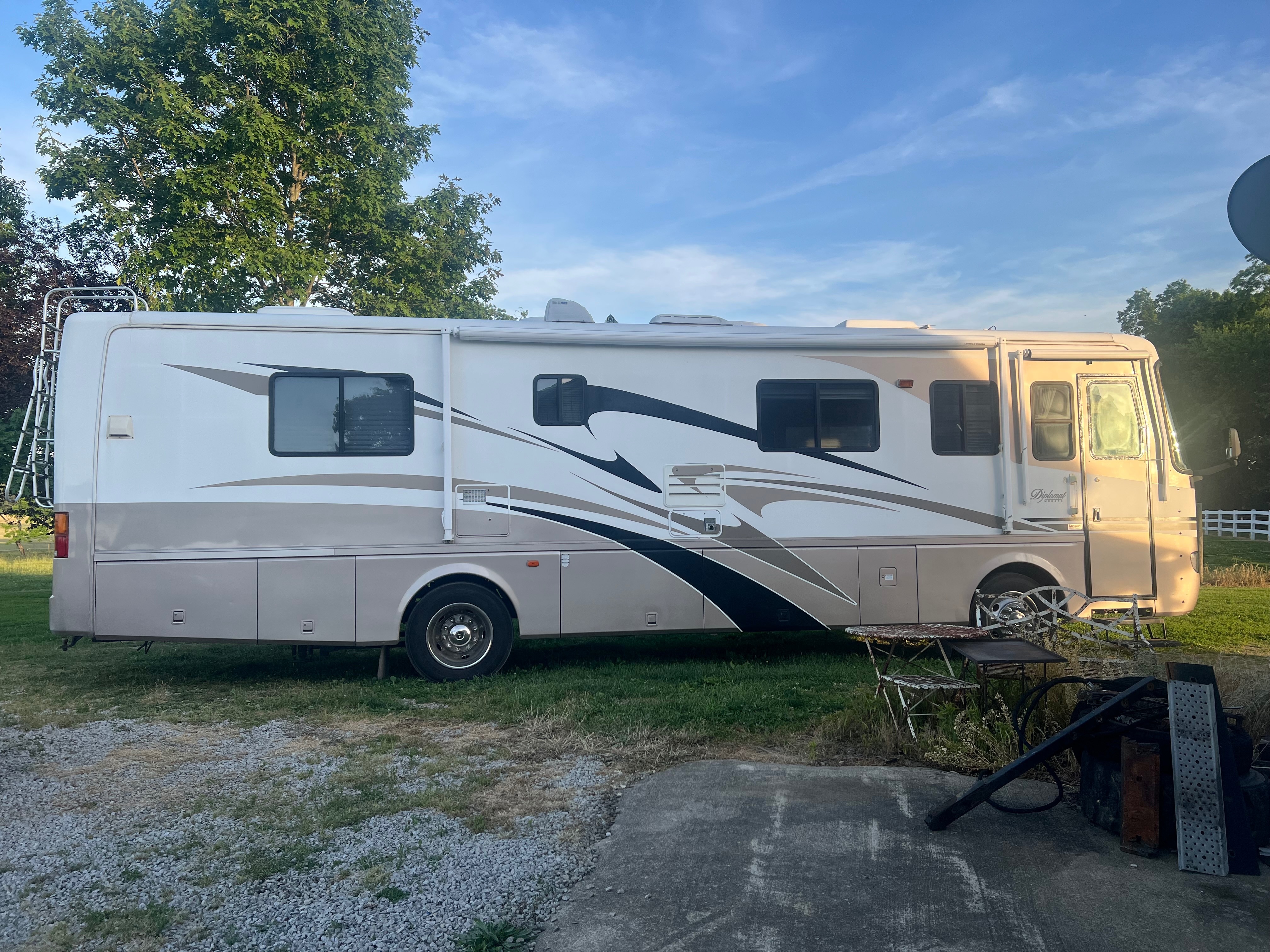 2003 Monaco DIPLOMAT 38 RV