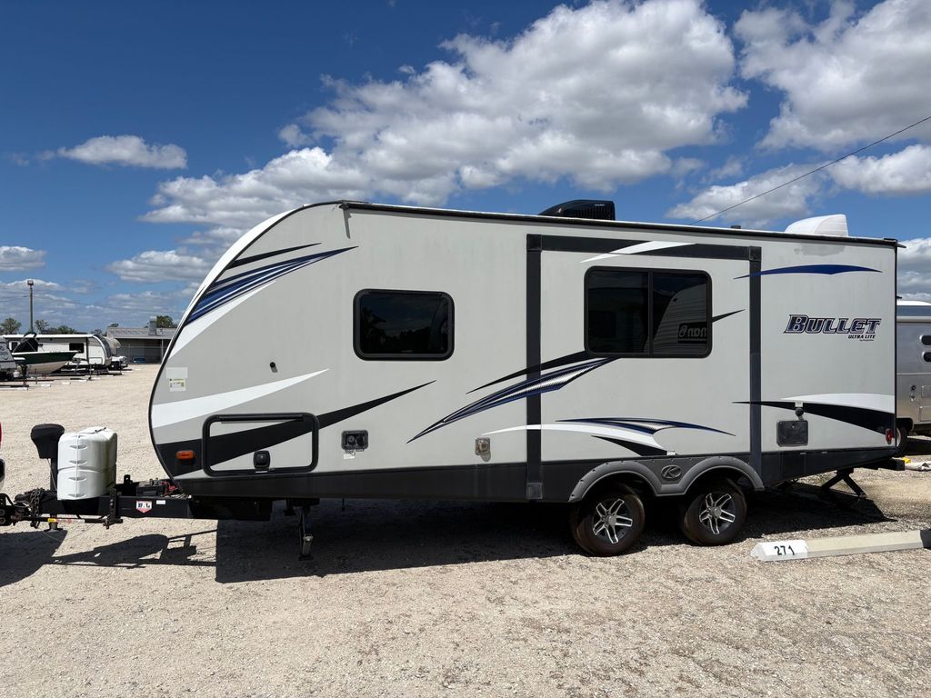 2018 Keystone Bullet Ultra Lite 220RBI in lakeland FL